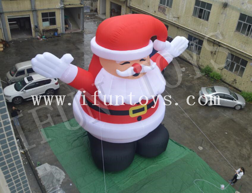 Outdoor Giant Inflatable Santa Claus for Christmas Decoration