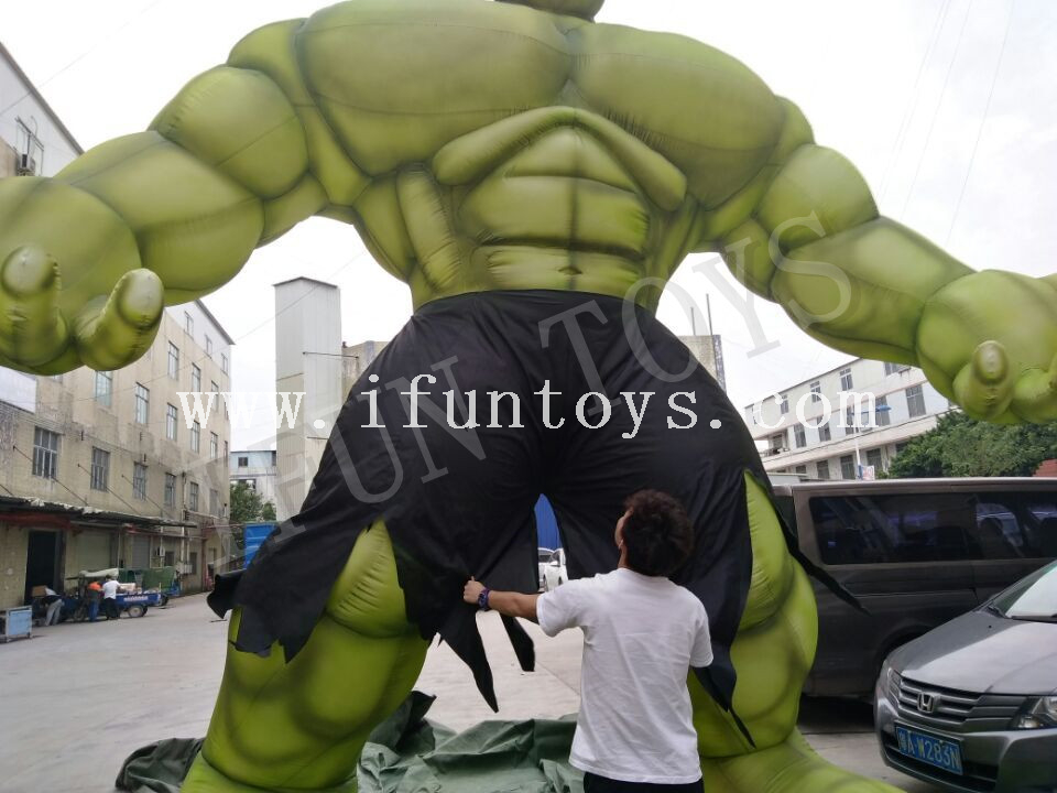 hulk pool float