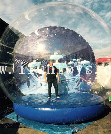 Outdoor Inflatable Christmas Snow Globes with Tunnel Human Size Snow Globe Photo Booth for Holiday Festivial 
