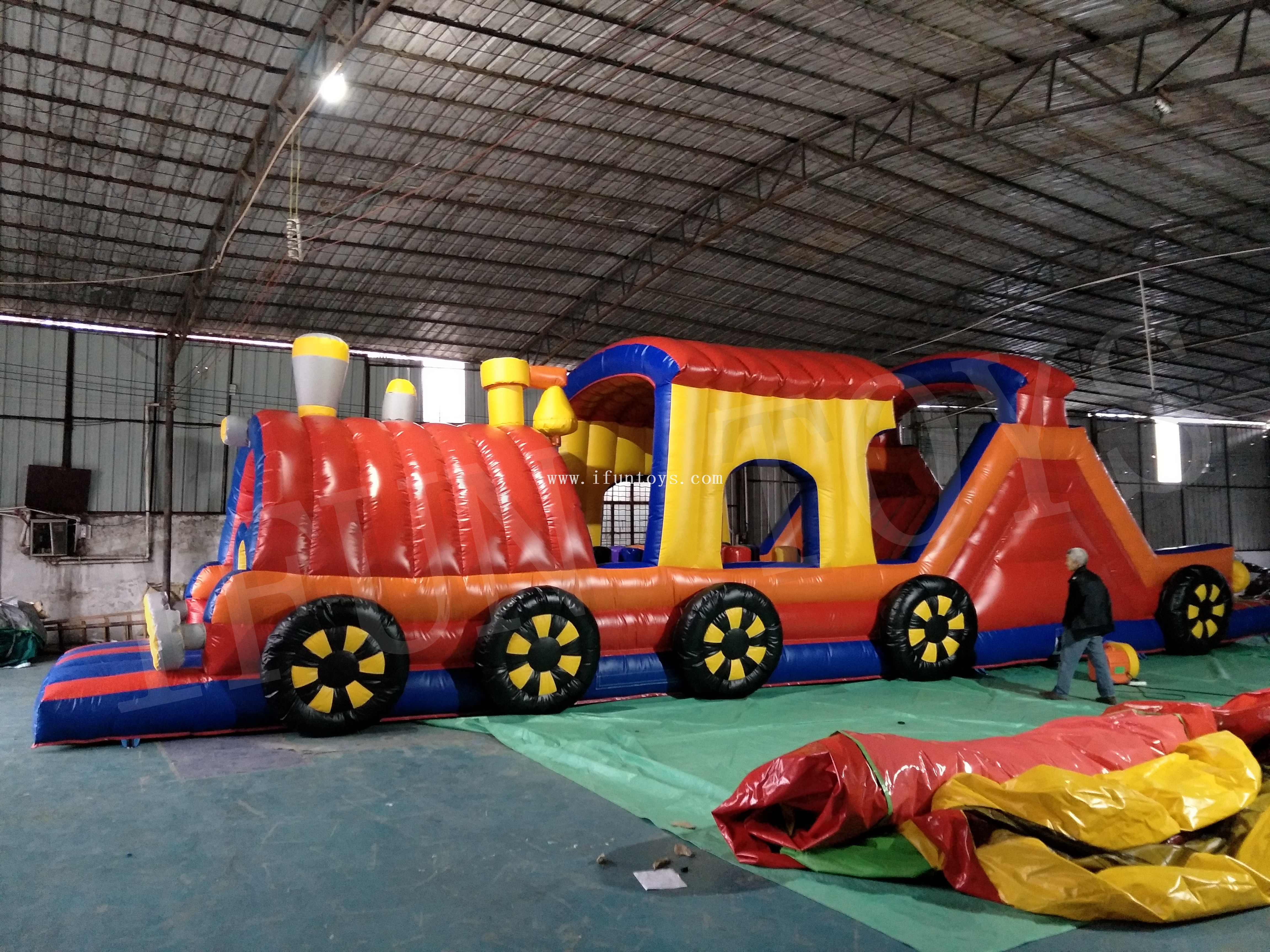 Inflatable Train Obstacle Course / Train Tunnel Obstacle Challenge for Kids