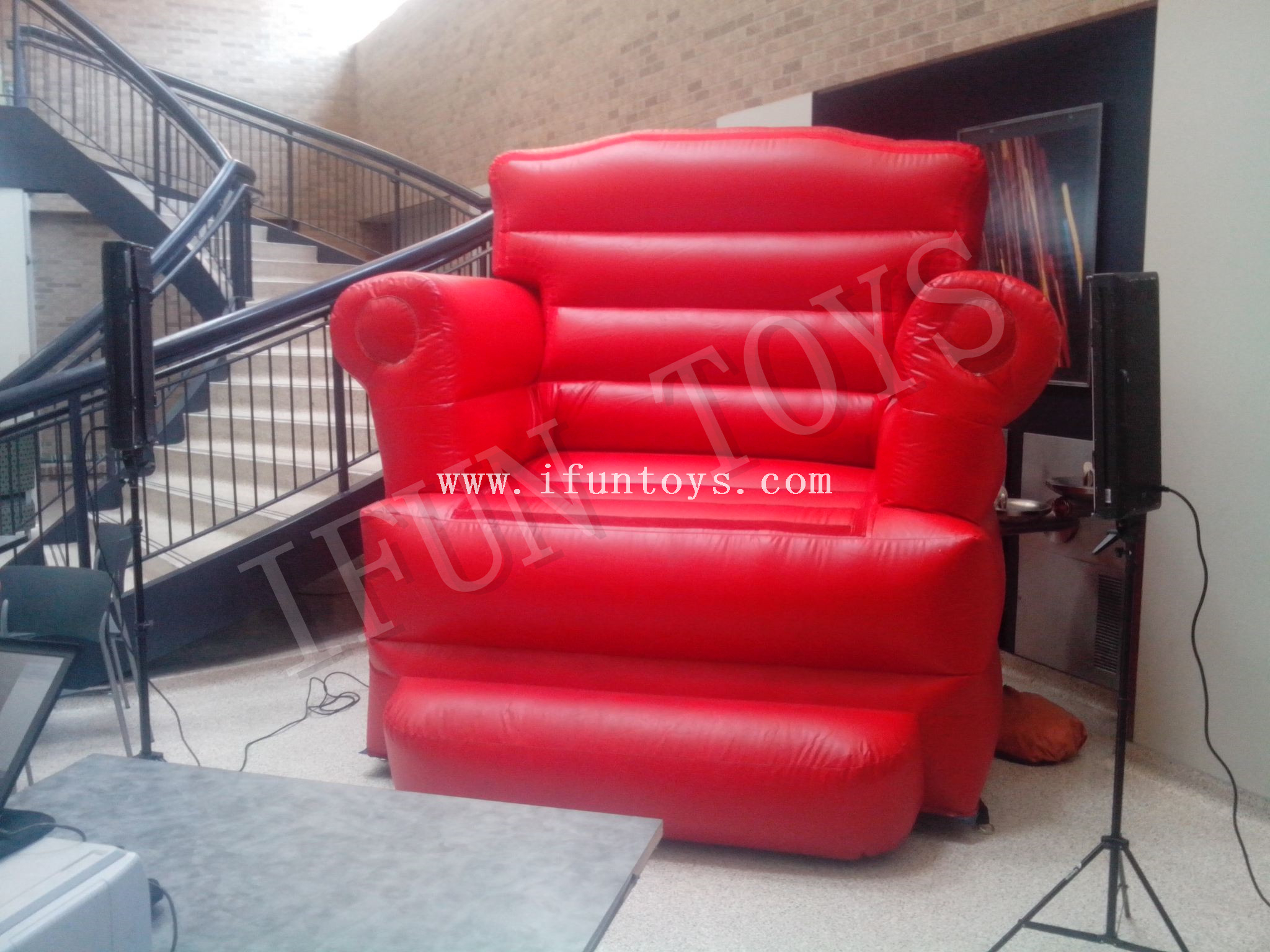 Giant Inflatable Red Sofa Chair / Inflatable King Chair / King Throne Inflatable for Sale